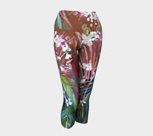 Load image into Gallery viewer, &quot;Southern Botanicals w/Brown and Pink&quot; Capri Leggings