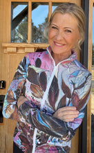 Load image into Gallery viewer, NEW!! "Stella's Little Garden" Full-Zip Mockneck Active Top