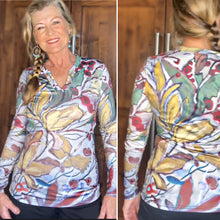 Load image into Gallery viewer, NEW!! J.K. Botanical V-Shaped Neck Long Sleeve Top
